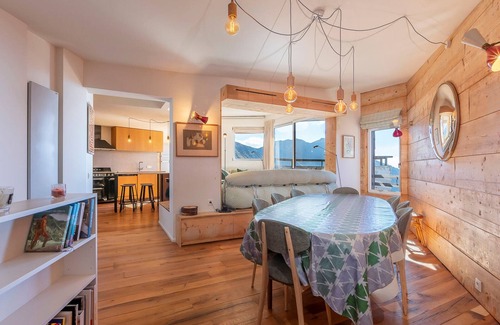 Avoriaz House | Luxury Triplex for 12 in Avoriaz with Ski-In/Ski-Out Access and Daily Breakfast