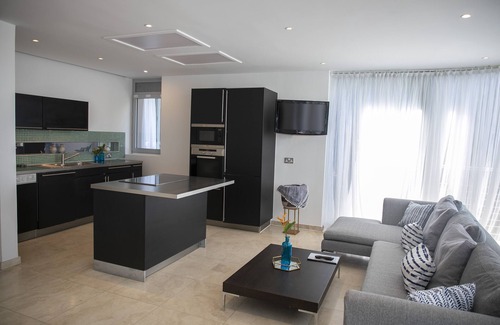 Lance aux Epines Condo | luxury Two Bedroom Private Home/your ideal way to vacation