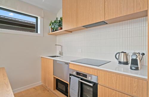 Jacks Point Apartment | Luxury Unit Located At Base Of The Iconic Remarkables