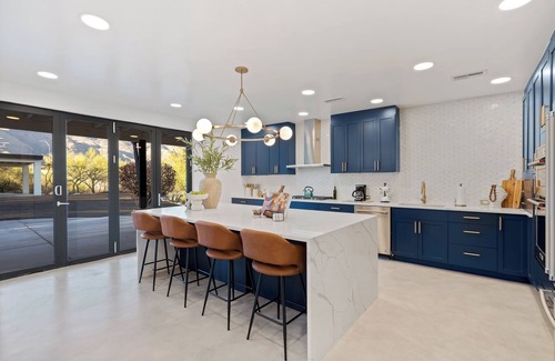 Tucson House | Luxury Upscale Modern home located in the Catalina Foothills. Sleeps 16
