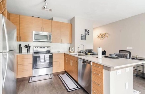 Fourth Ward Apartment | Luxury Uptown apartment