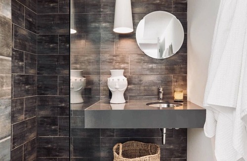 Summerhill House | Luxury Urban Oasis with Pool - steps to Rosedale, Yorkville - Toronto