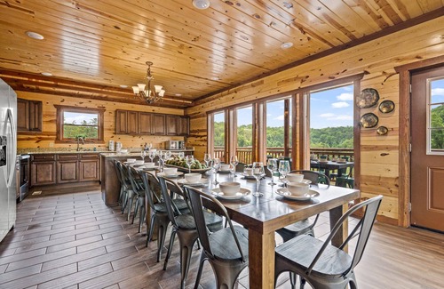 Caton Cabin | Luxury Views, Sparkling Pool, Giant Theater Oh My!
