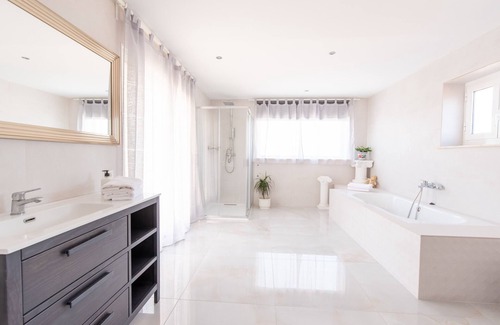 Sant Salvador Villa | "Luxury Villa 020" with Pool, Terrace & Wi-Fi