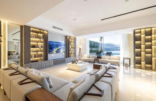 Sharm Villa | Luxury Villa 8 BR Sea and Mountain View with infinity pool - Al Dana Island Fujairah