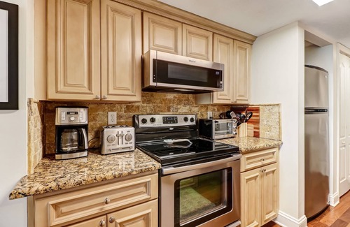 Fernandina Beach House | Luxury Villa | Beautiful Marsh Views | 3 Minute Drive to the Beach