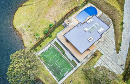 El Penol Villa | Luxury Villa, El Peñol de Guatapé (All Inclusive!)