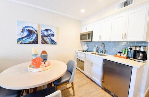 Rio del Mar Apartment | Luxury Villa - Flora View - SEASCAPE - Heated 80° Pools - Relaxing Fireplace - Ground Level