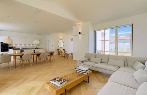 La Couarde-sur-Mer House | Luxury villa with swimming pool for 8 people