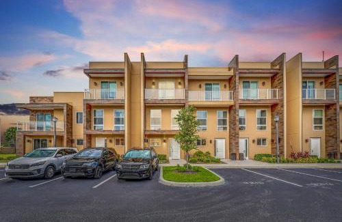 Florida Central Atlantic Coast Villa | Luxury Villa Less Than A Mile From Disneyworld -Bonus Elevator-