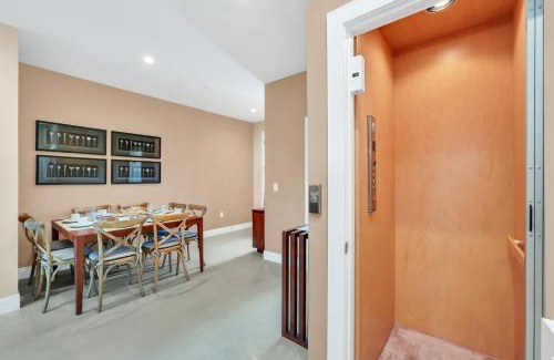 Florida Central Atlantic Coast Villa | Luxury Villa Less Than A Mile From Disneyworld -Bonus Elevator-