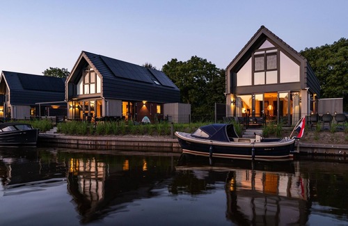 Balk House | Luxury villa near the Frysian water