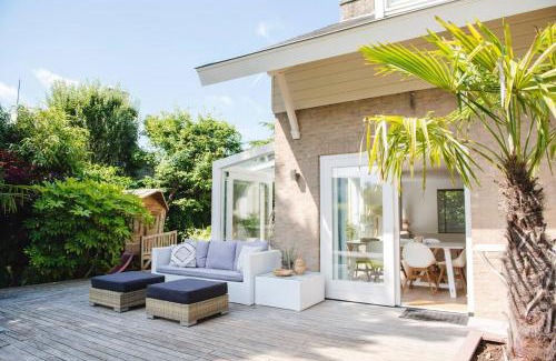 Vinkeveen Villa | Luxury villa on peaceful location. Boat optional