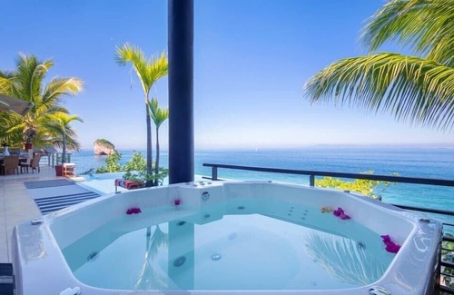 Mismaloya Villa | Luxury Villa -Private Jacuzzi - Ocean View