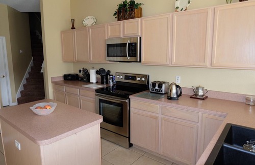 Davenport Villa | Luxury Villa Private Secluded Pool, Spa, Lanai, Extended Sun Deck 4 bathrooms