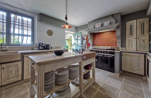 Mouans-Sartoux Villa | Luxury Villa sleeps 14 near Castellaras -Valbonne