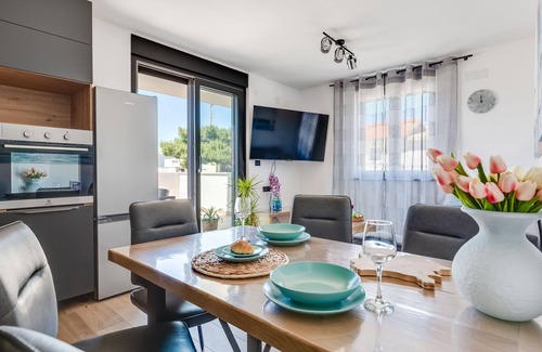 Povljana House | Luxury Villa Terra Maiorum by Interhome