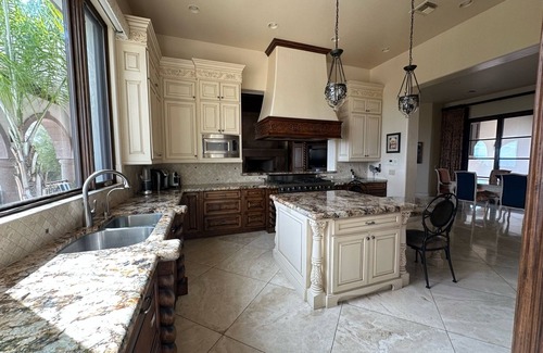 The Foothills House | Luxury Villa with Best Views in Tucson