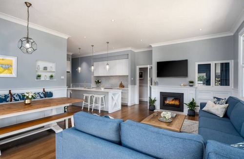 Marysville Villa | Luxury Villa With Gorgeous Views, We Sleep 11