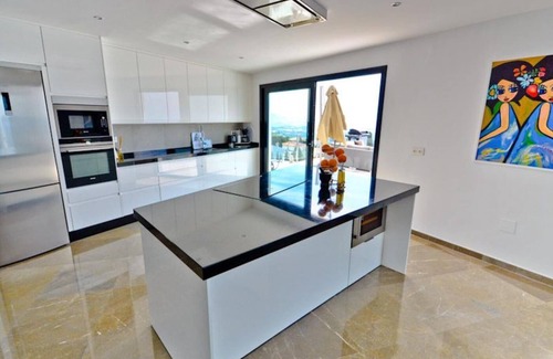 Salobrena Villa | Luxury villa with large private pool