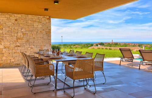 Brtonigla Villa | Luxury villa with pool and panoramic views - the perfect vacation in the heart of Istria