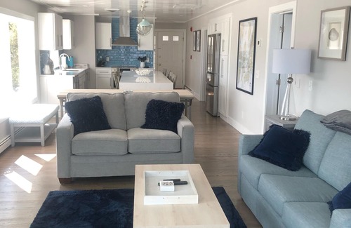 Shoreby Hill Condo | Luxury Waterfront Condo in downtown Jamestown