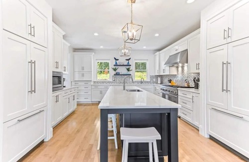 South Yarmouth House | Luxury Waterfront Home w/Heated Pool and Hot Tub