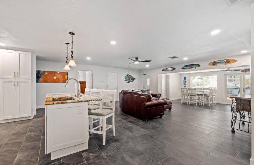 Port Richey House | Luxury Waterfront Oasis