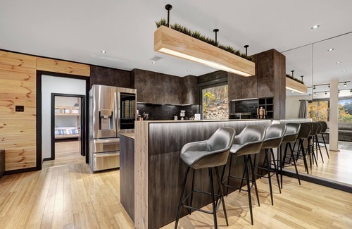 Tannersville House | Luxury West Hill Villa! 7 BR,4 Bath,24+ Sleeps! @ Camelback, Sauna!⛷️🏂🚣