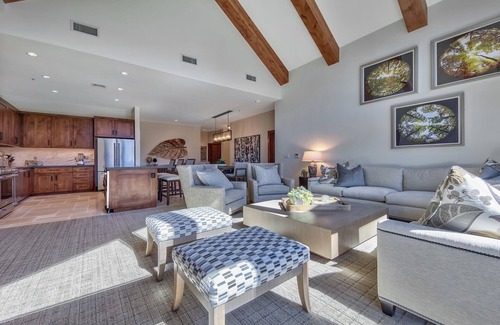 Lakeside Park Condo | LuxuryÂ 4br Steps From Heavenly Village & Gondola 4 Bedroom Condo by RedAwning