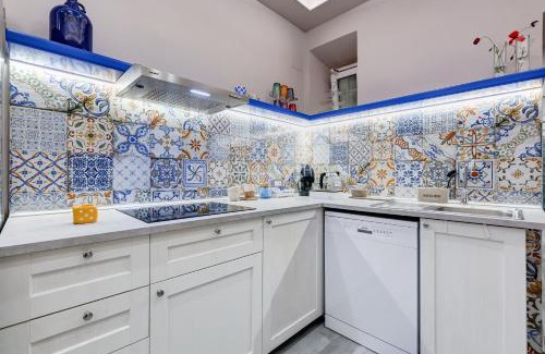 Celio Apartment | LuxurySistersHouse 2 min Colosseum