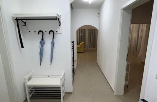 Neukoelln Apartment | Luxus-Doppelhaushälfte im ruhigen Blumenviertel