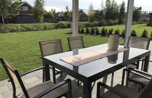Geeste Apartment | Luxus Ferienwohnung für 6 P. mit Sauna & Holzofen - am Wasser und in Strandnähe