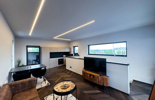 Graz-Straßgang Apartment | Luxus-penthouse mit Weitblick Über Graz