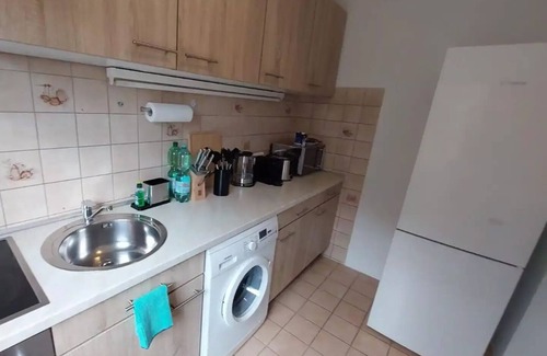 Furstenried-West Apartment | Luxus Wohnung für Mehr Platz mit Netflix in München