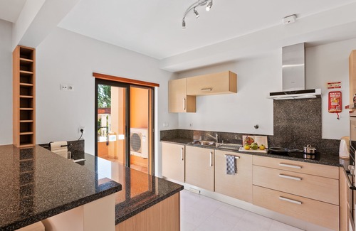 Praia da Luz Apartment | Luz/Lagos Luxury & Spacious 2bed Apartment Baia da Luz (200m to beach)