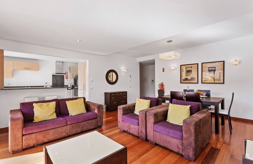 Praia da Luz Apartment | Luz/Lagos Luxury & Spacious 2bed Apartment Baia da Luz (200m to beach)