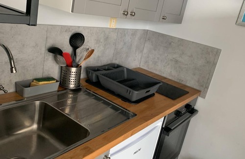 Aix-les-Bains City Center Apartment | LX136 Studio cosy avec balcon & montagne - Central