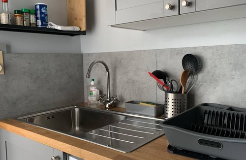 Aix-les-Bains City Center Apartment | LX136 Studio cosy avec balcon & montagne - Central