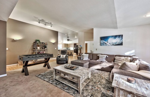 Tahoe Village House | lx21 Beautiful Tahoe family Home