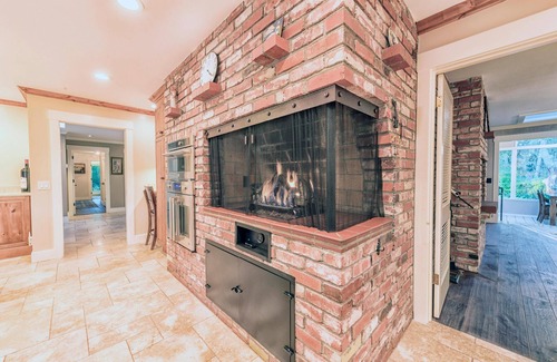 Del Monte Forest House | Lx47: Pebble Garden Retreat Home With Modern Kitchen