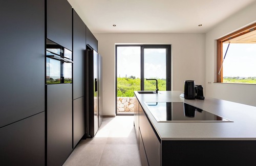 Jan Thiel Villa | LXRY VILLAS
