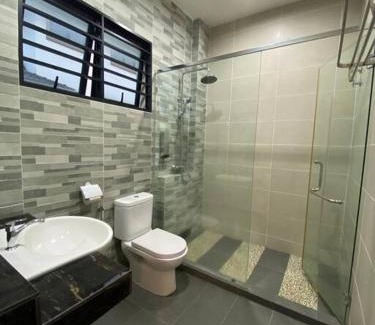 Pasir Pinji Villa | LYL Journey House at Ipoh Town Centre 17PAX 6BR