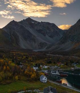 Koppangen House | Lyngen alps View