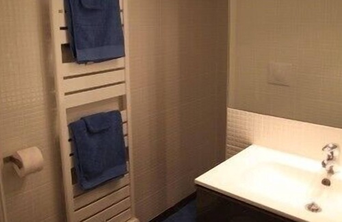 Feuillat Desgenettes Apartment | LYONCOTECOUR-Apartment 'cottage' hospitals Montchat - Lyon 3rd