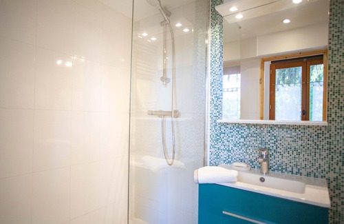 Feuillat Desgenettes Bed & Breakfast | Lyonest Chambre D'hôtes