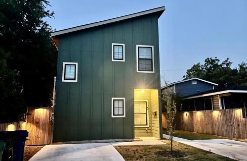 Eastside Promise Neighborhood House | Lyric Place
