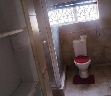 Ethekwini House | Lytton guest house