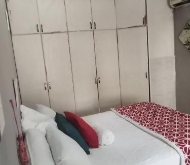 Ethekwini House | Lytton guest house
