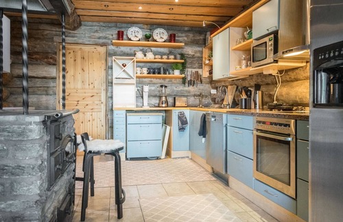Viitasaari House | Mäntyranta Lodge by Interhome